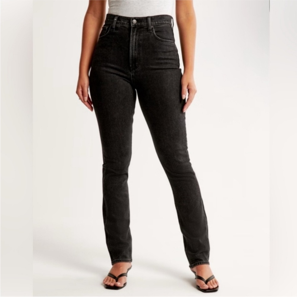 NWT Abercrombie The Slim Straight Ultra High Rise Curve Love Jeans